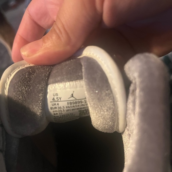 Nike air Jordan’s size 4.5 - Picture 4 of 4